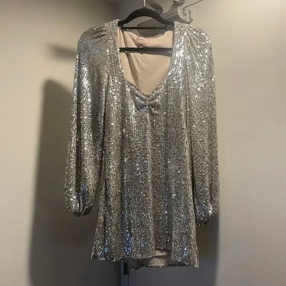 SHOW ME YOUR MUMU ANISTON MINI DRESS Holiday Christmas NYE Dress Size Medium - Picture 2 of 9